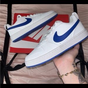 NIKE Court borough low refracts